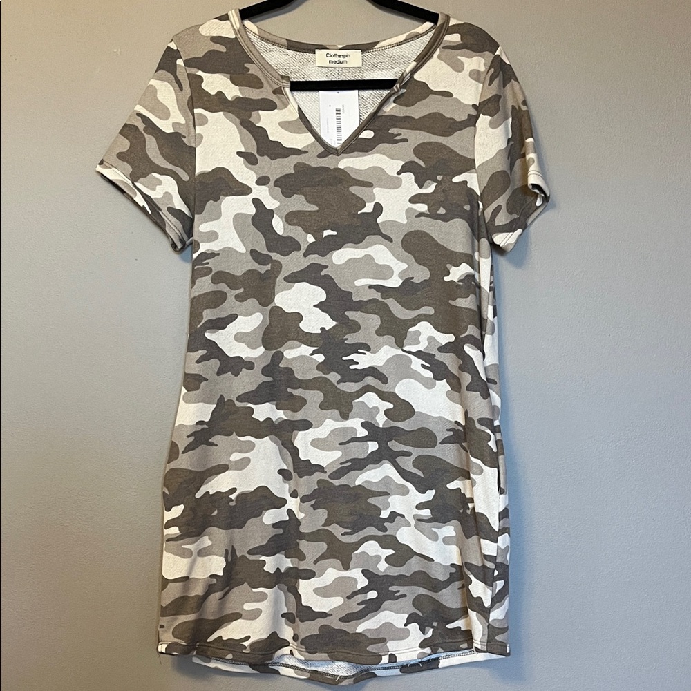 SOHO Clothespin Camo V-Neck T-Shirt Dress